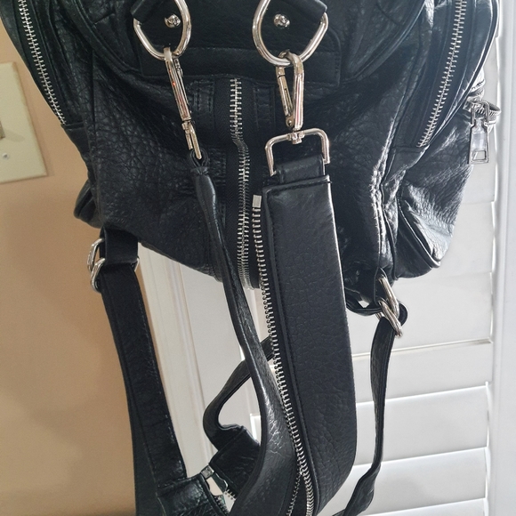 Interchangeable shoulder/backpack - Picture 4 of 4